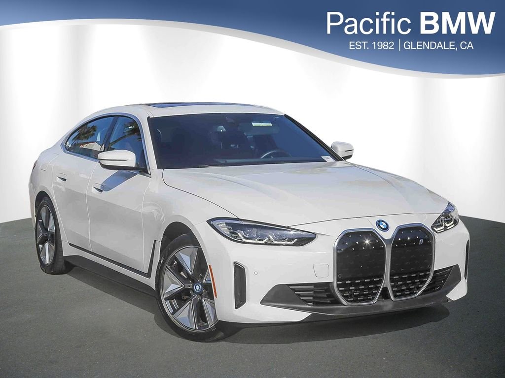 2023 BMW i4 eDrive35's photo