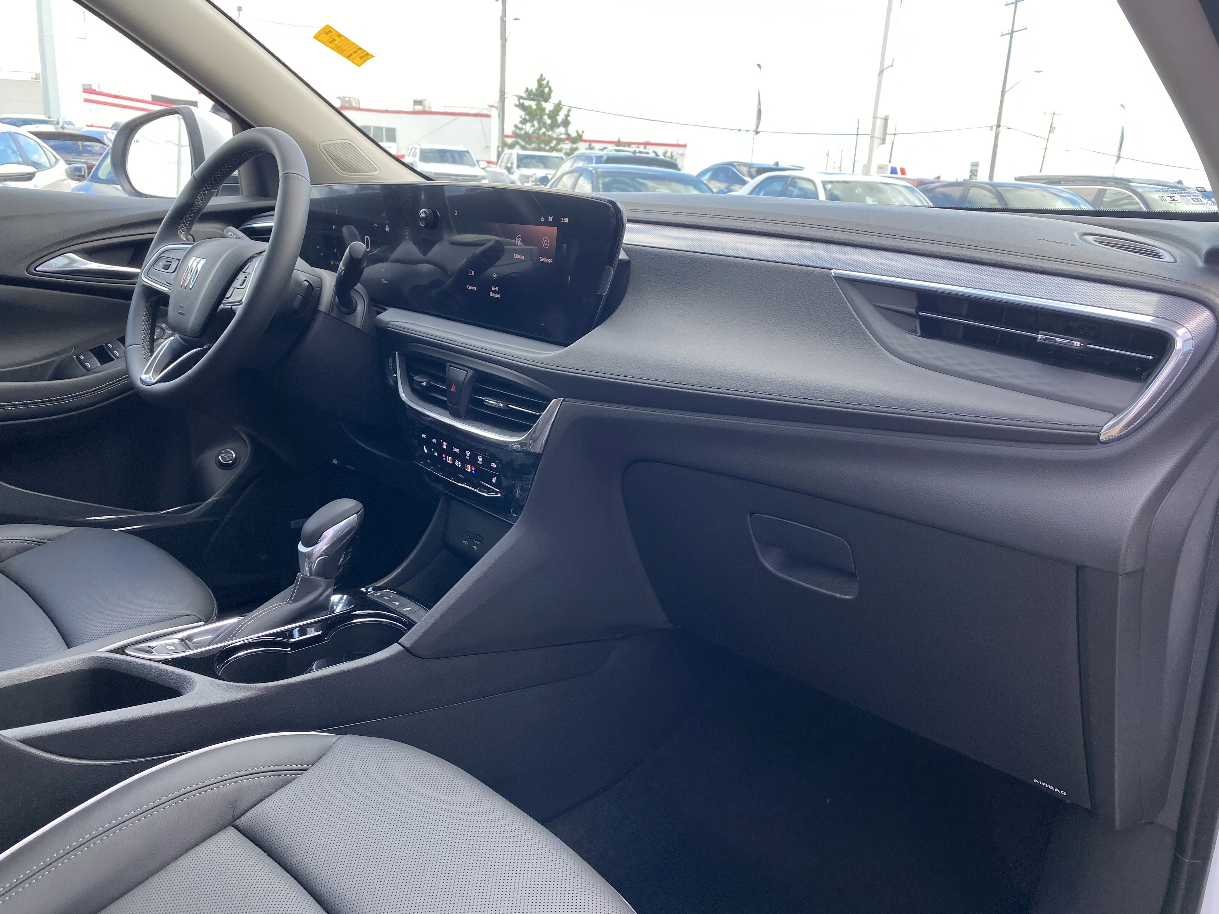New 2026 WHITE FROST TRICOAT Buick Avenir image 29