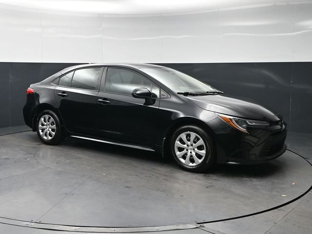 Used 2025 Midnight Black Metallic Toyota LE image 3