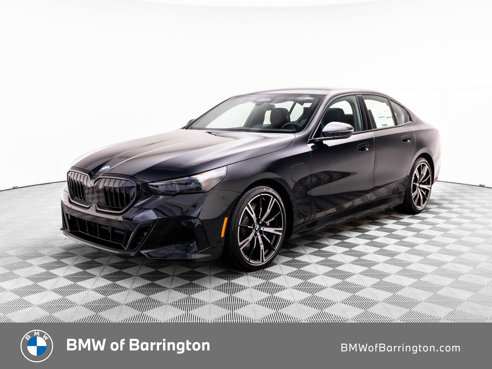 2027 BMW 5 Series 550e xDrive Sedan's photo