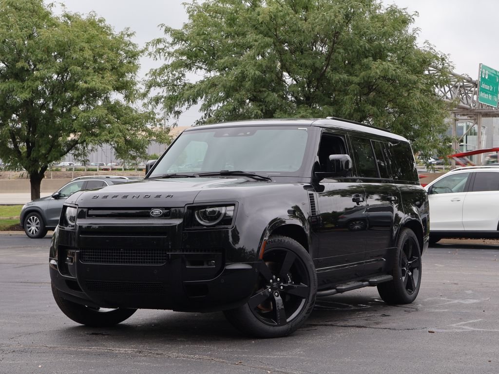 New 2026 Santorini Black Land Rover V8 image 1