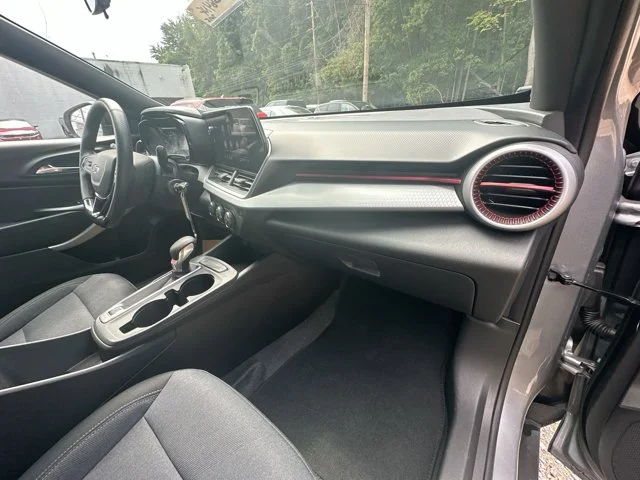 Used 2025 Gray Chevrolet 1RS image 33