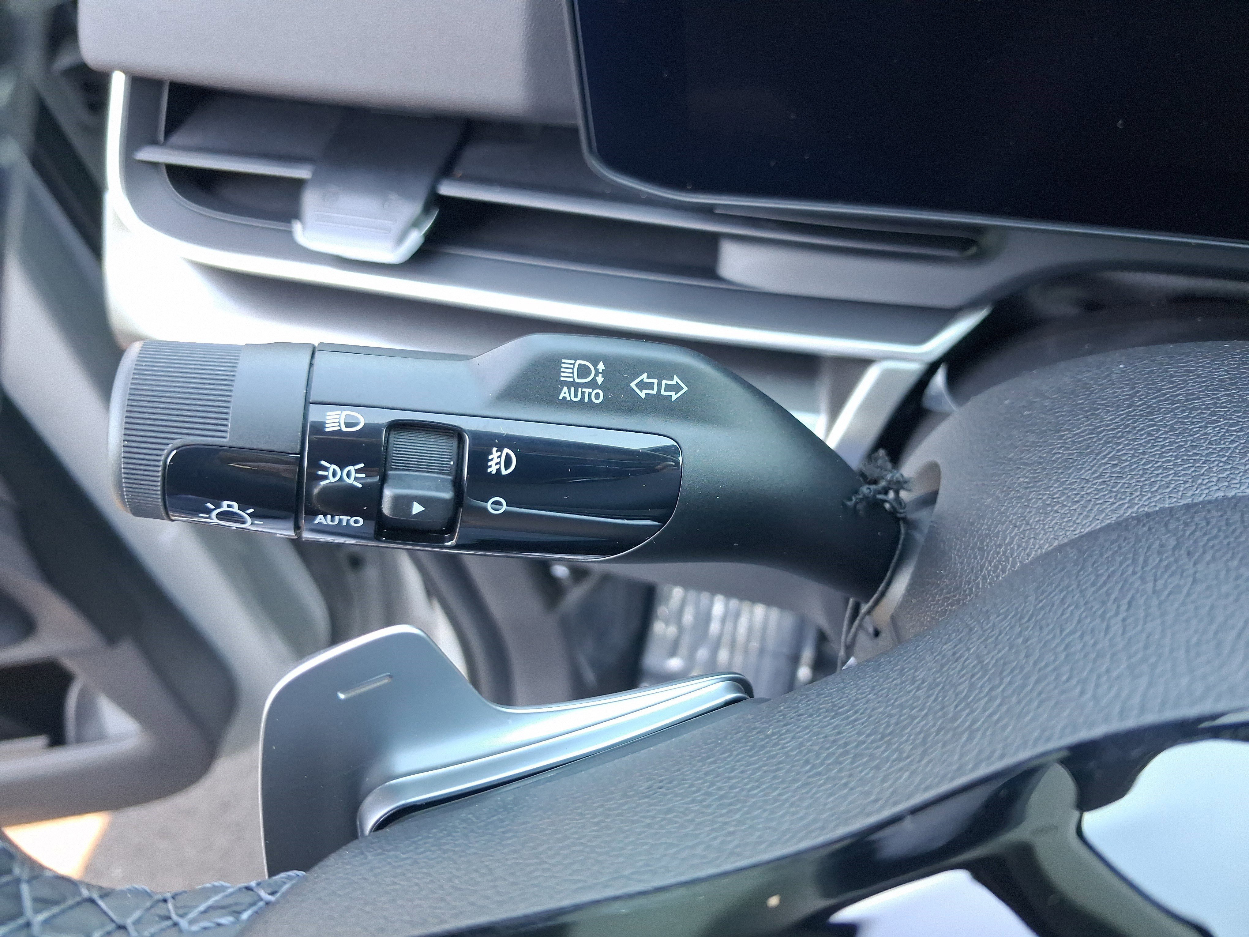 New 2026 Ceramic Silver Kia SX image 37