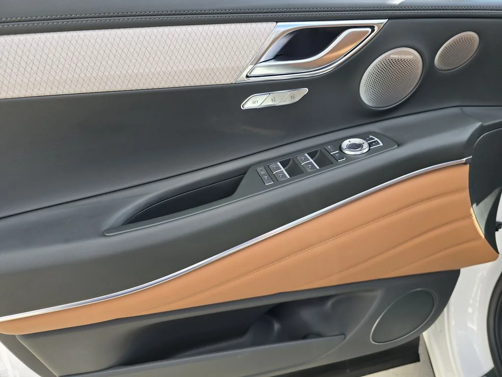 New 2027  Genesis 2.5T Prestige image 16