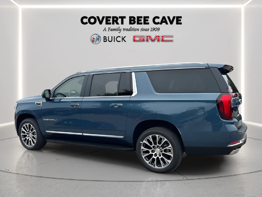2026 GMC Yukon XL Denali - Photo 8