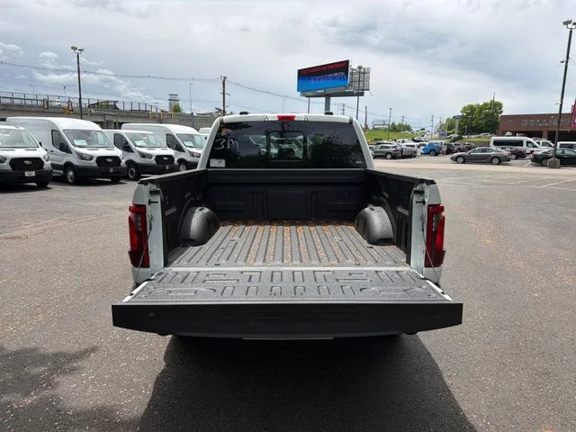 New 2026 Oxford White Ford XLT image 11