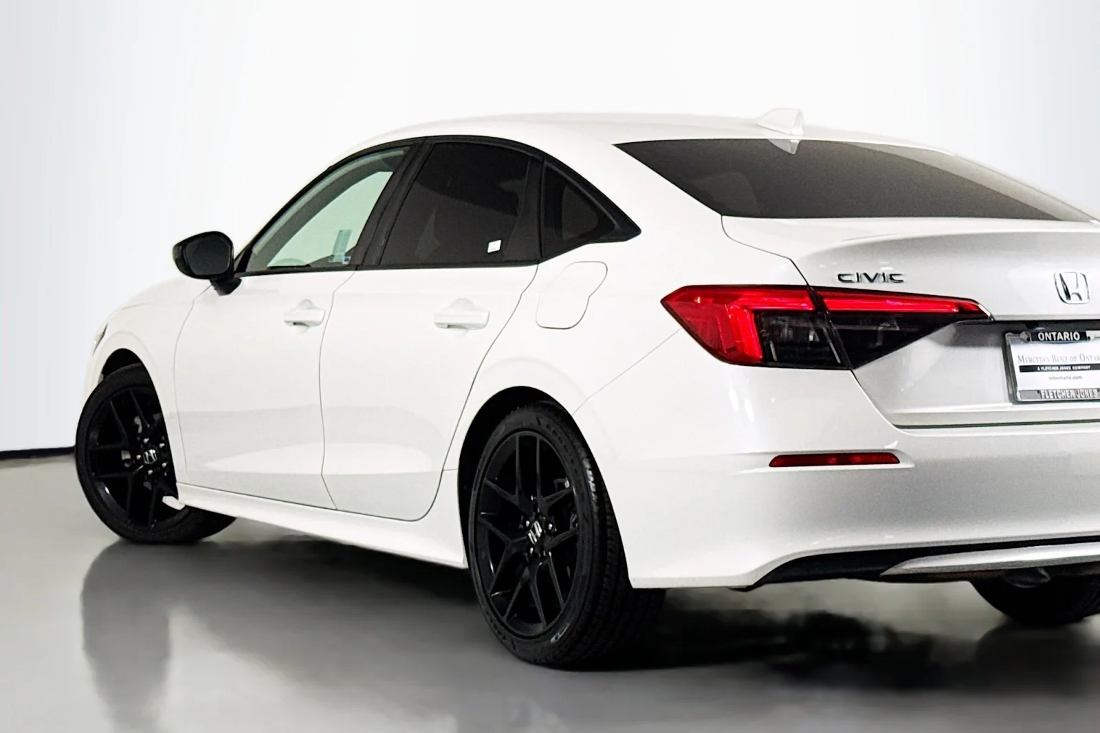 Used 2024 Platinum White Pearl Honda Sport image 15