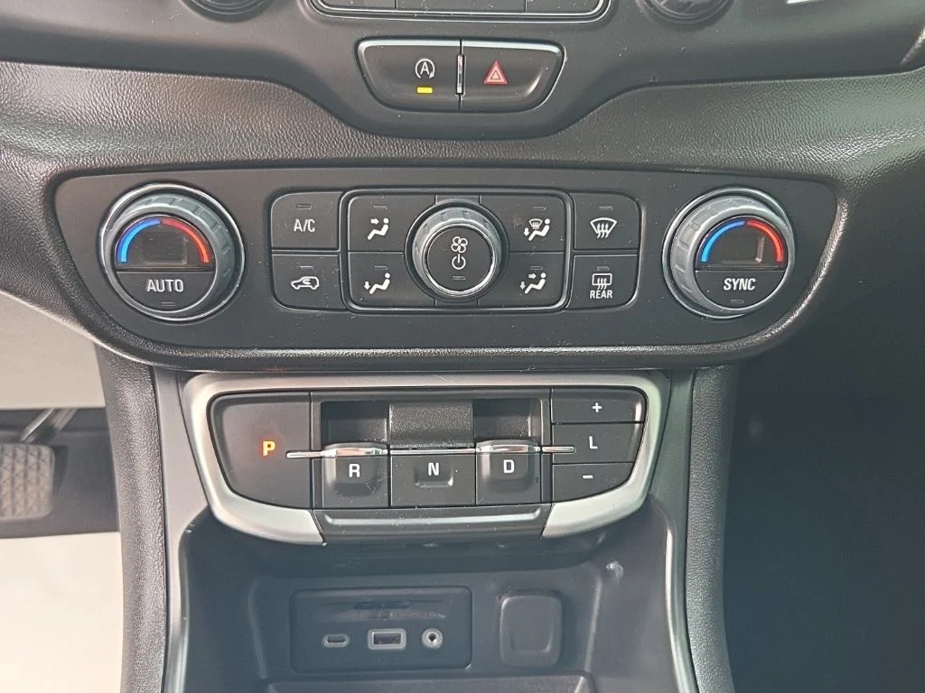 2023 GMC Terrain SLT - Photo 41