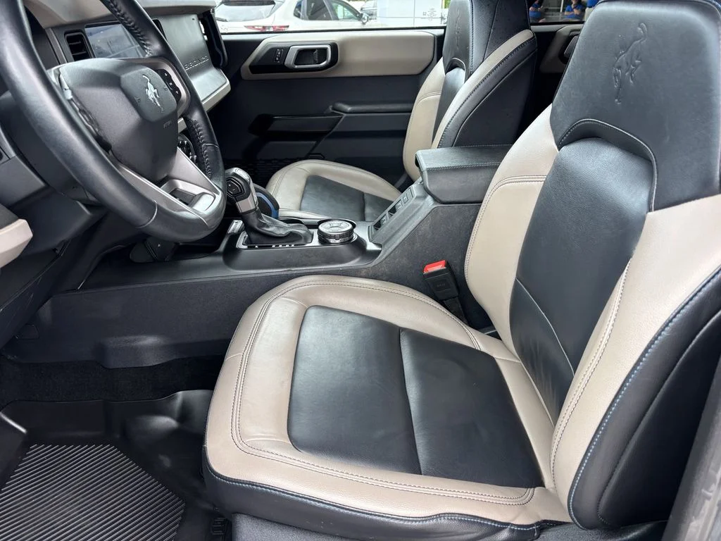 Used 2024 Gray Ford Wildtrak image 14