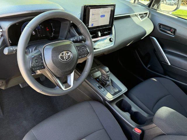 Certified Used 2026 PLATINUM WHITE PEARL MC. Toyota LE image 37