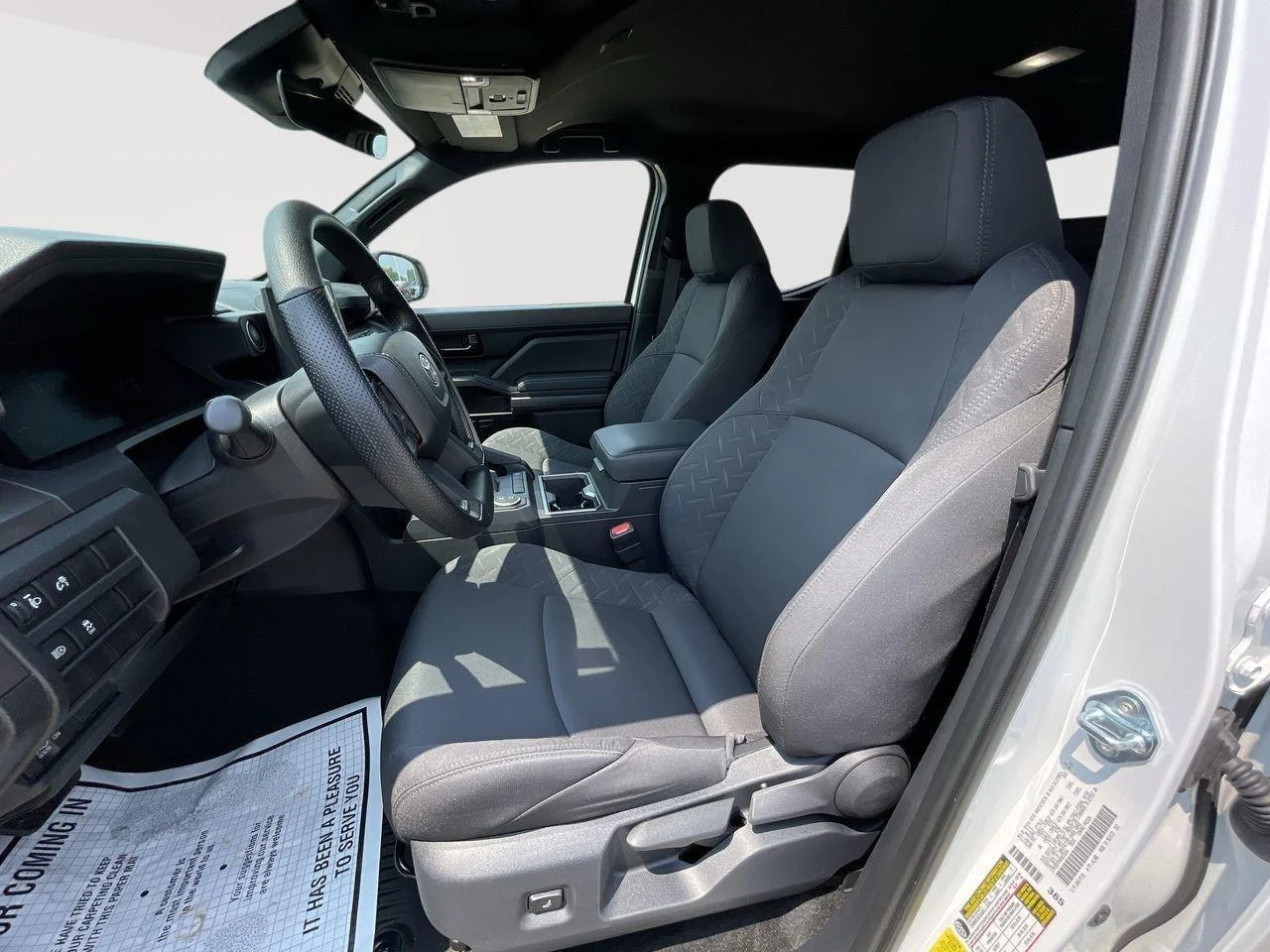 2025 Toyota Tacoma SR5 - Photo 2