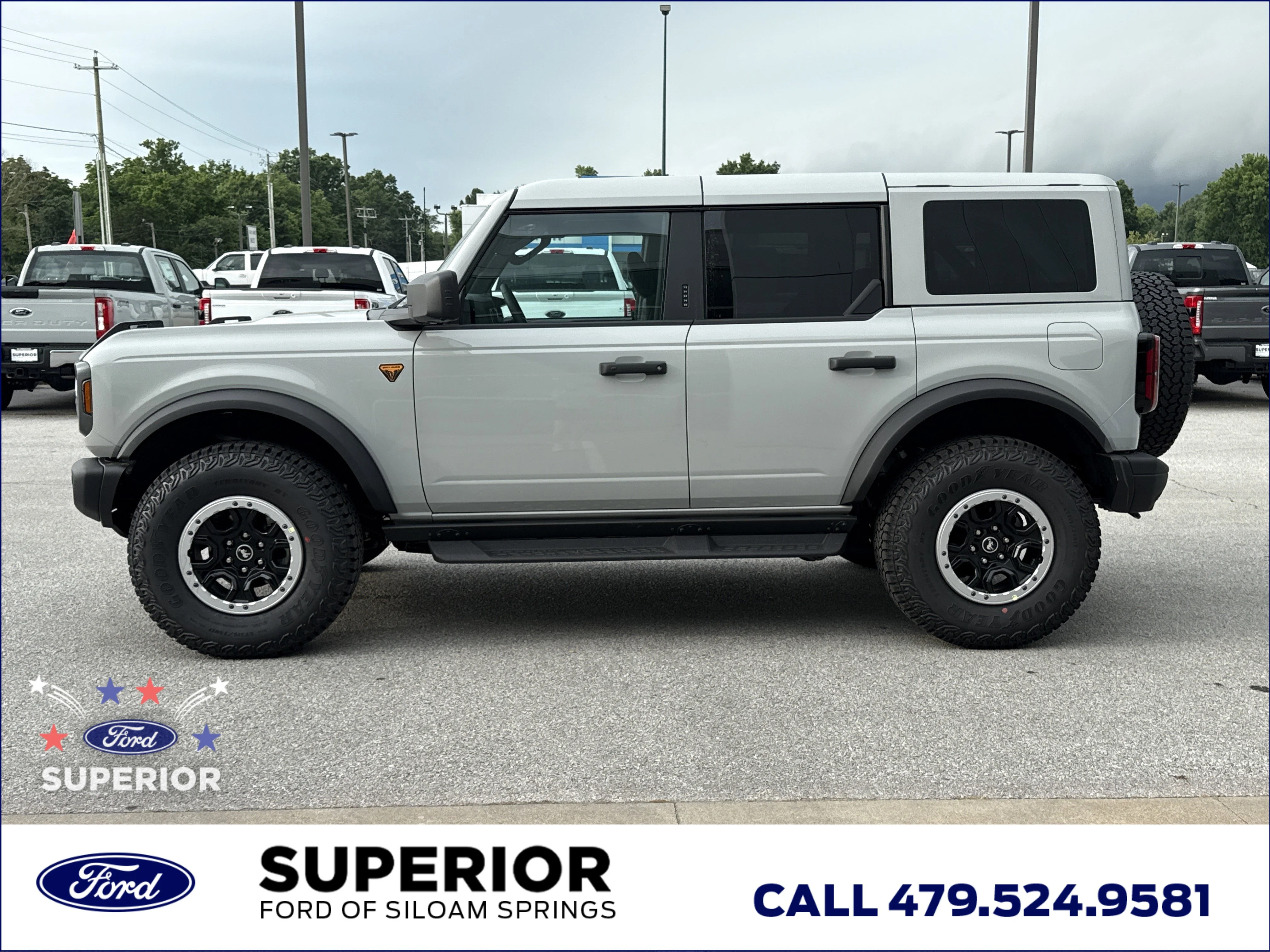 New 2026 Avalanche Gray Ford Badlands 4WD image 11