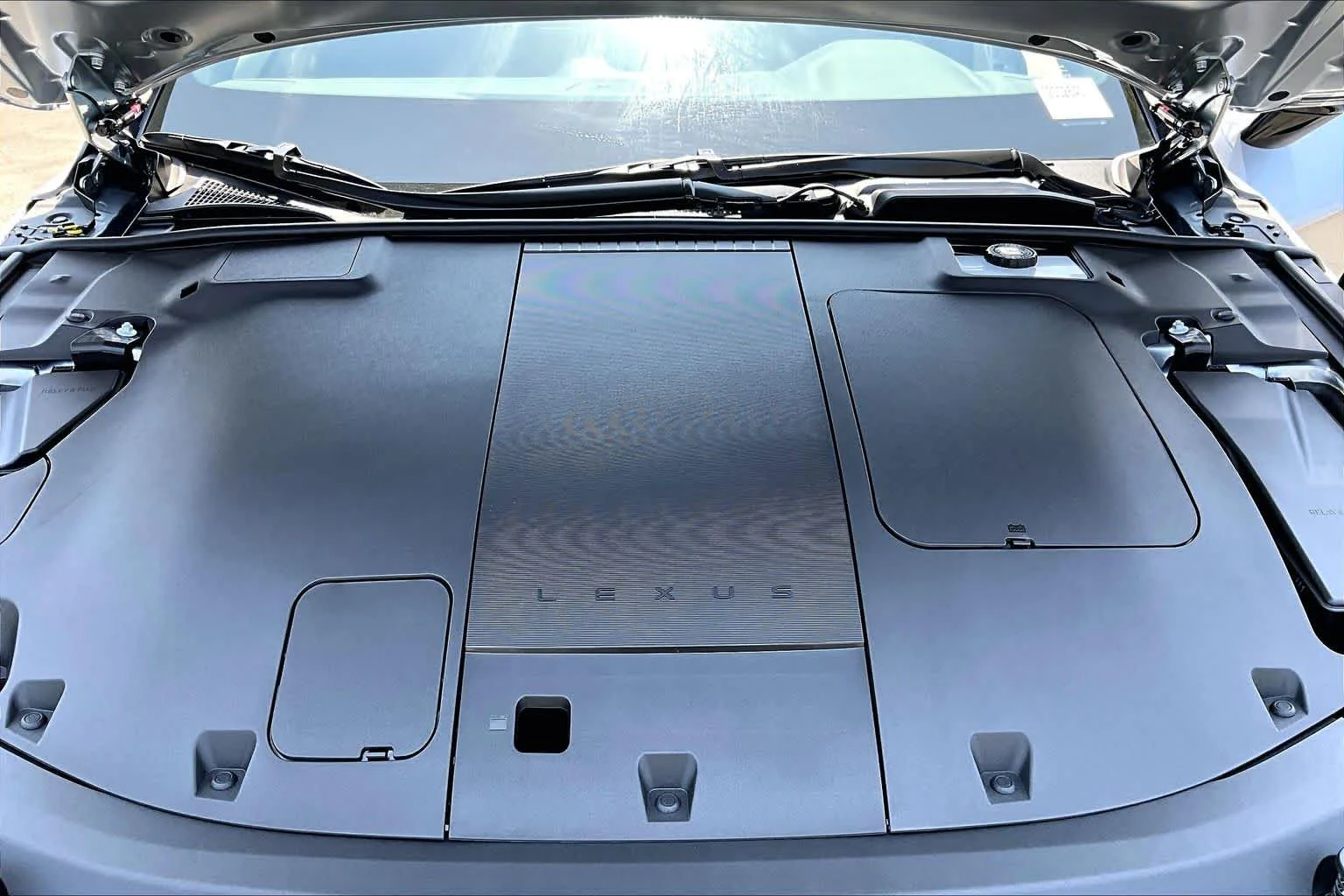 New 2026 Iridium Lexus PREMIUM image 19