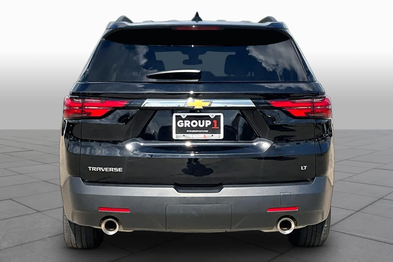 Used 2023 Mosaic Black Metallic Chevrolet LT Cloth image 5