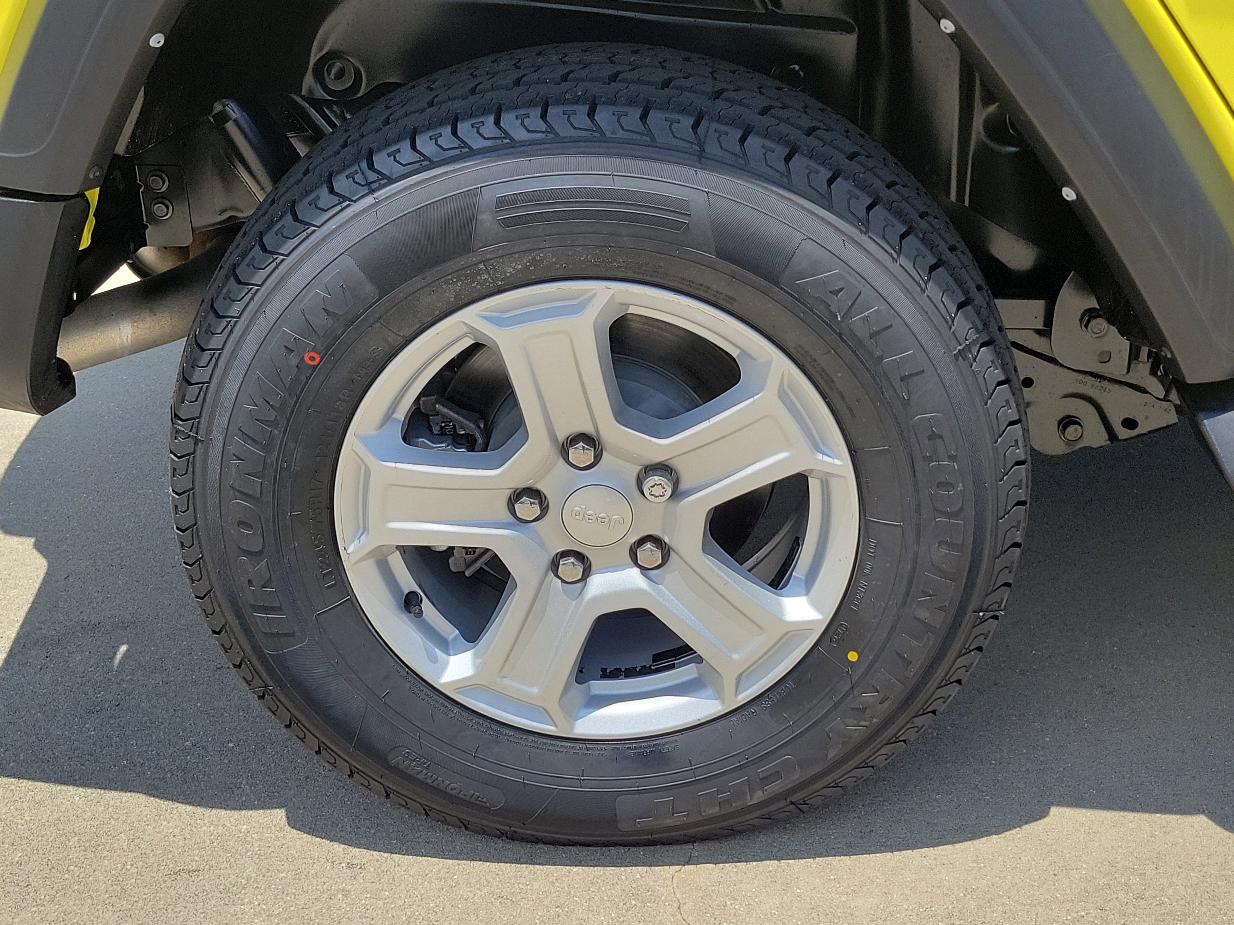 Used 2022 High Velocity Clearcoat Jeep Unlimited Sport S image 8