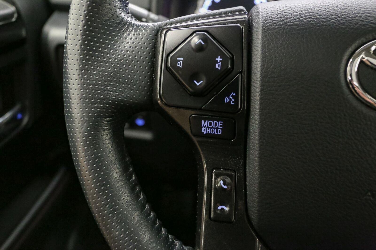 Used 2024 Ice Cap Toyota TRD Off-Road Premium image 33