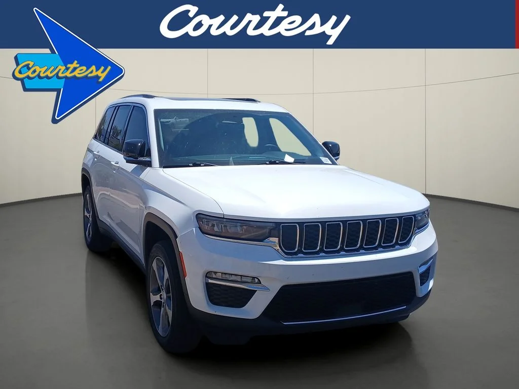 2022 Jeep Grand Cherokee 4xe 4x4's photo