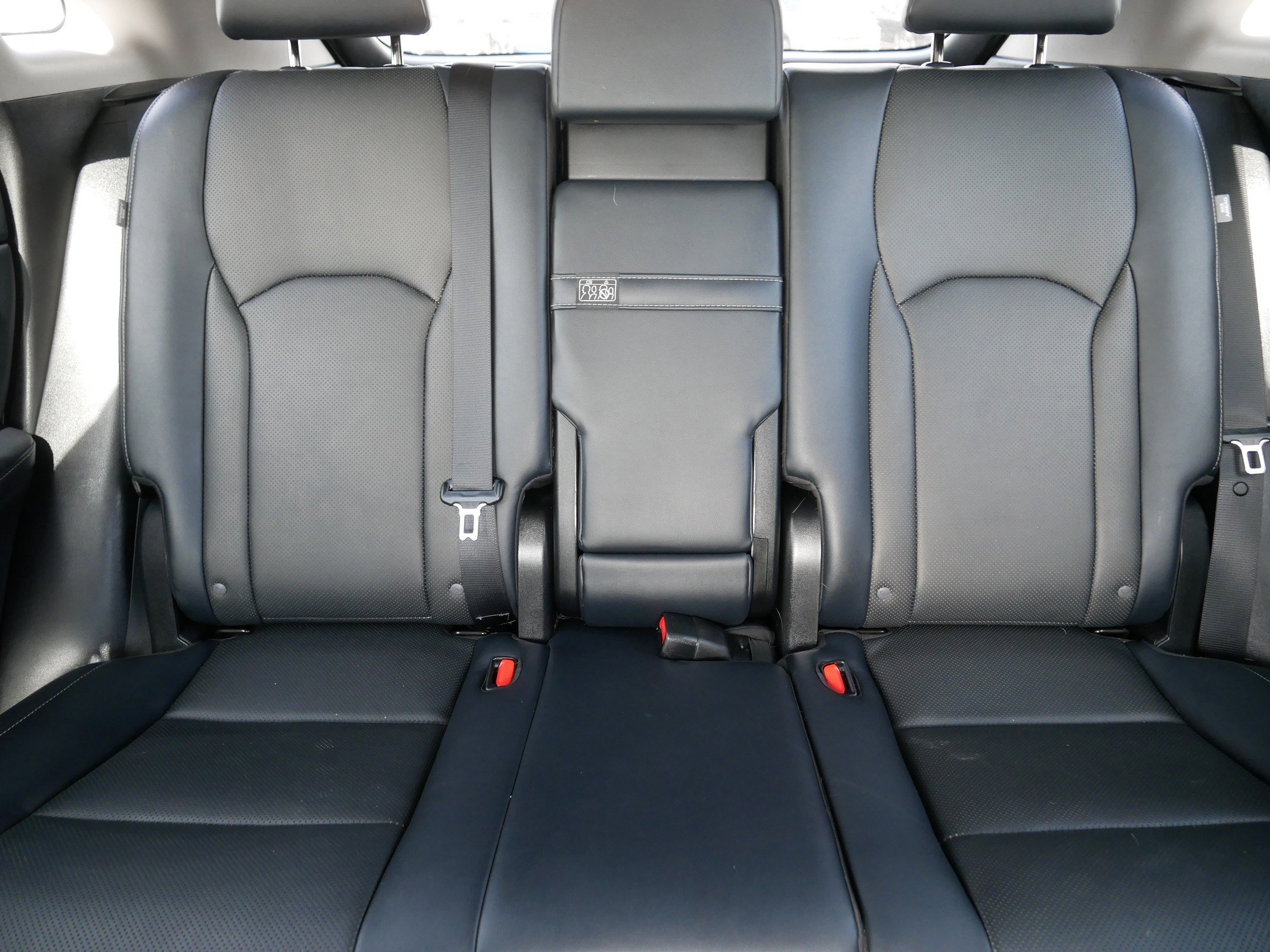 Used 2021 Eminent White Pearl Lexus RX 450h image 13