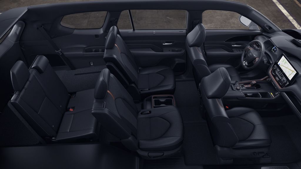 New 2026 Midnight Black Metallic Toyota  MAX Platinum image 8