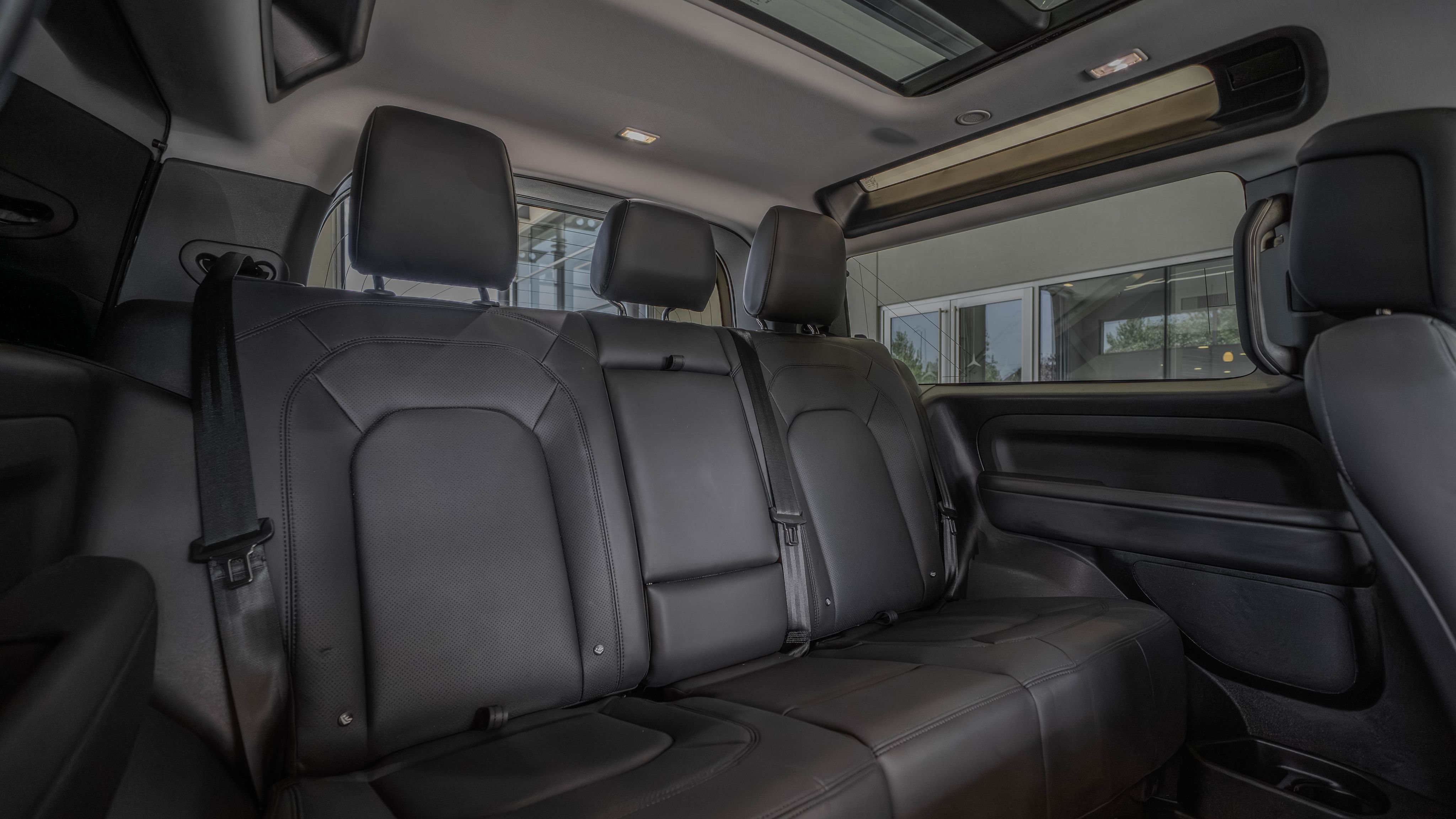Used 2025 Gondwana Stone Metallic Land Rover S image 25