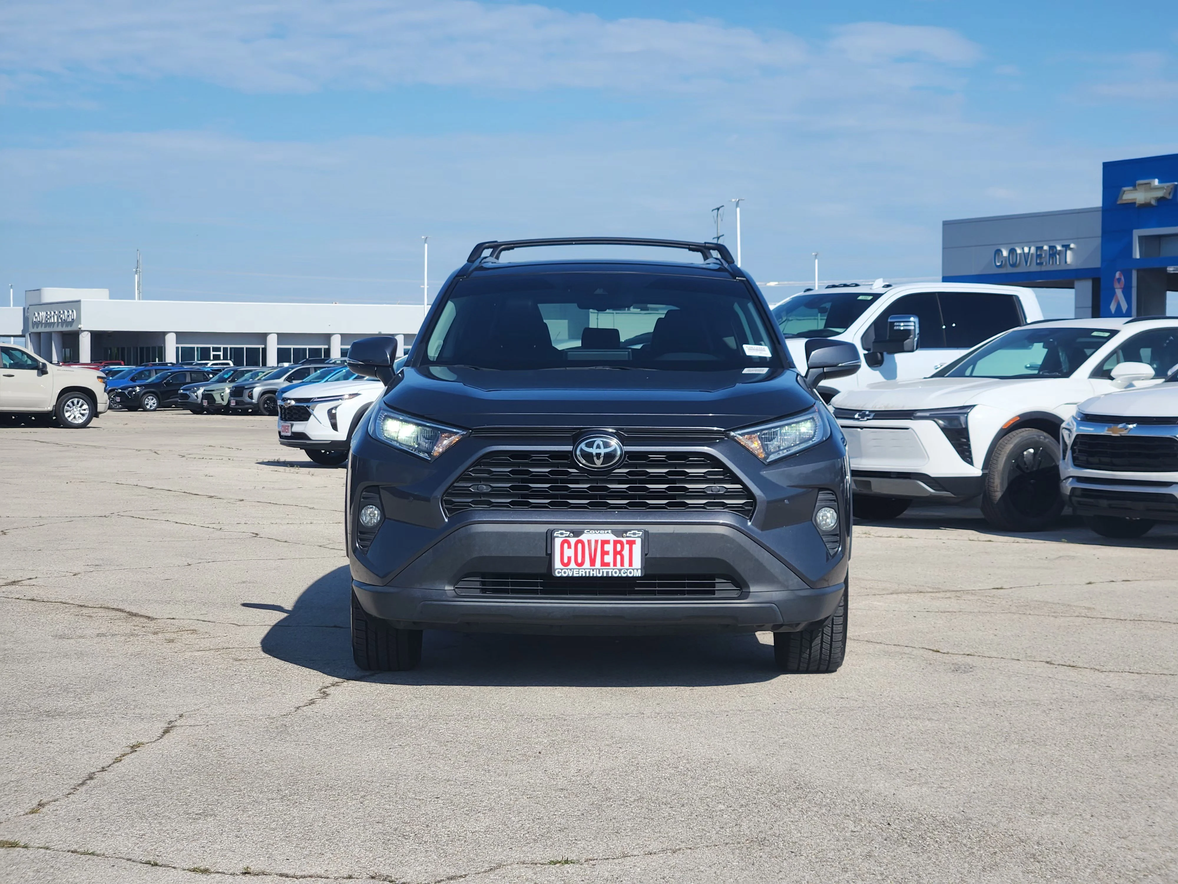Used 2021 Gray Toyota XLE Premium image 2