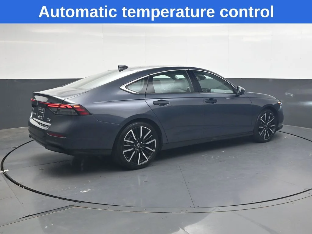 2023 Honda Accord Hybrid Touring - Photo 4