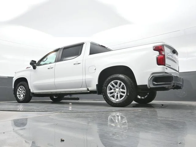 Used 2020 White Chevrolet LT image 19