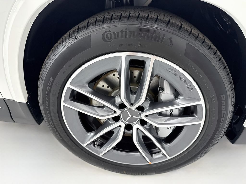 New 2026 Polar White Mercedes-Benz GLA 35 AMG® image 31