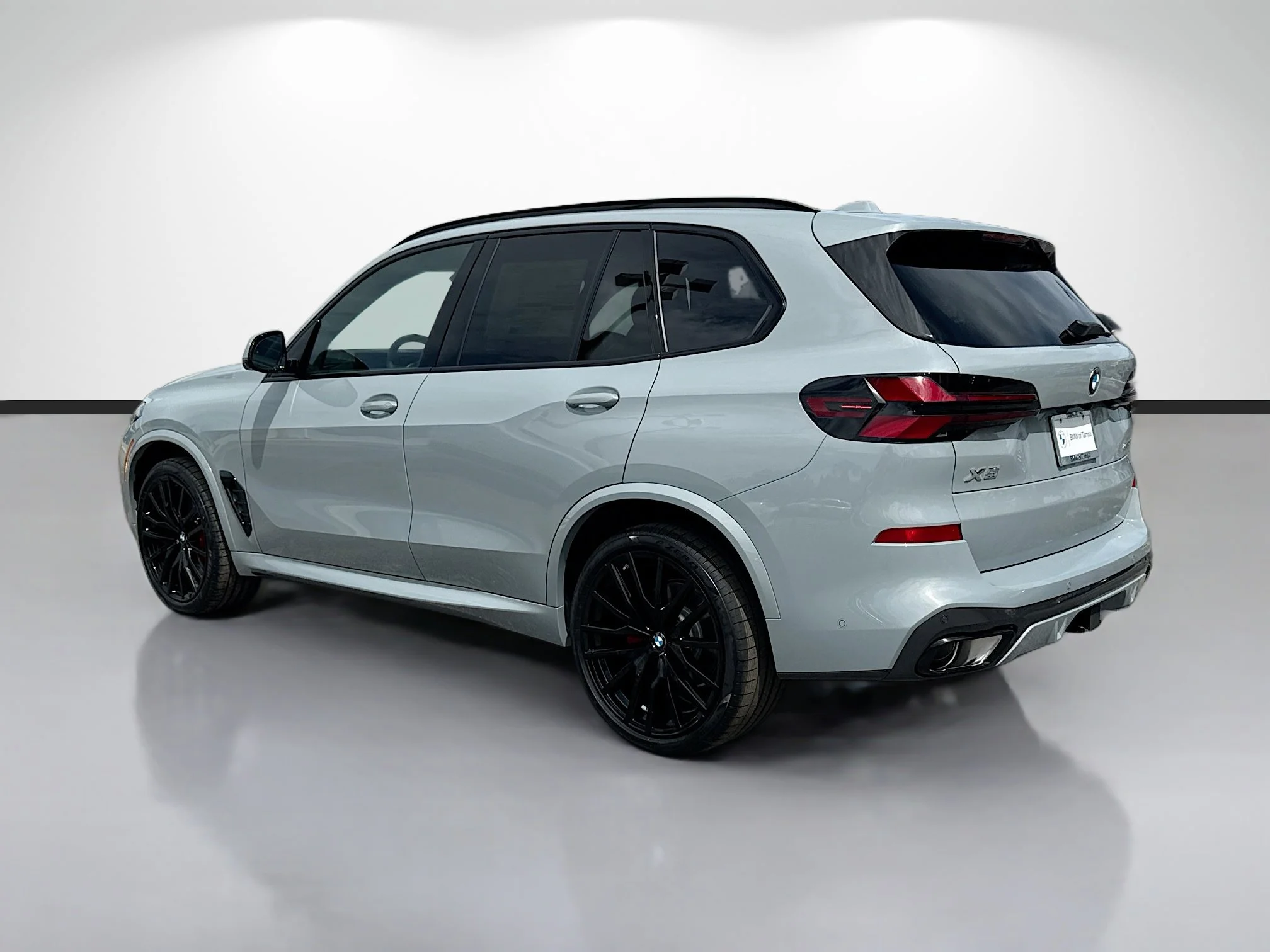 New 2026 Brooklyn Grey Metallic BMW sDrive40i image 5