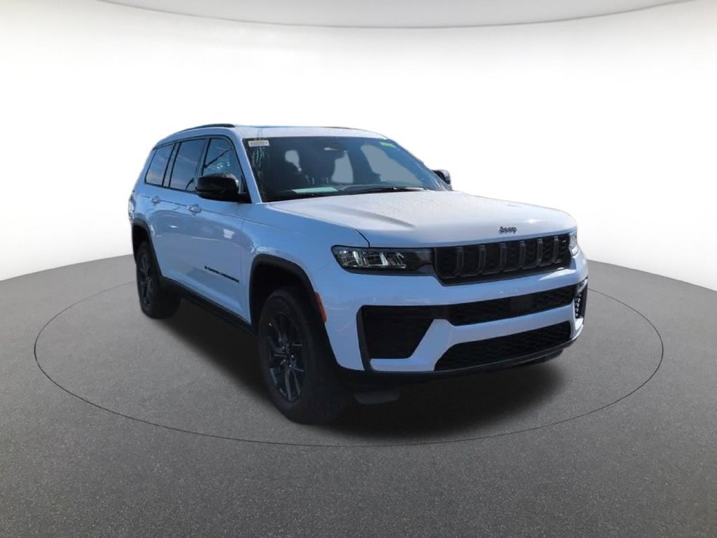 New 2027 White Jeep Laredo Altitude image 3