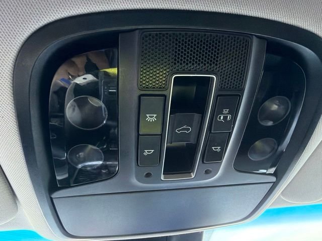 Used 2020 Snow White Pearl Kia EX V6 image 31