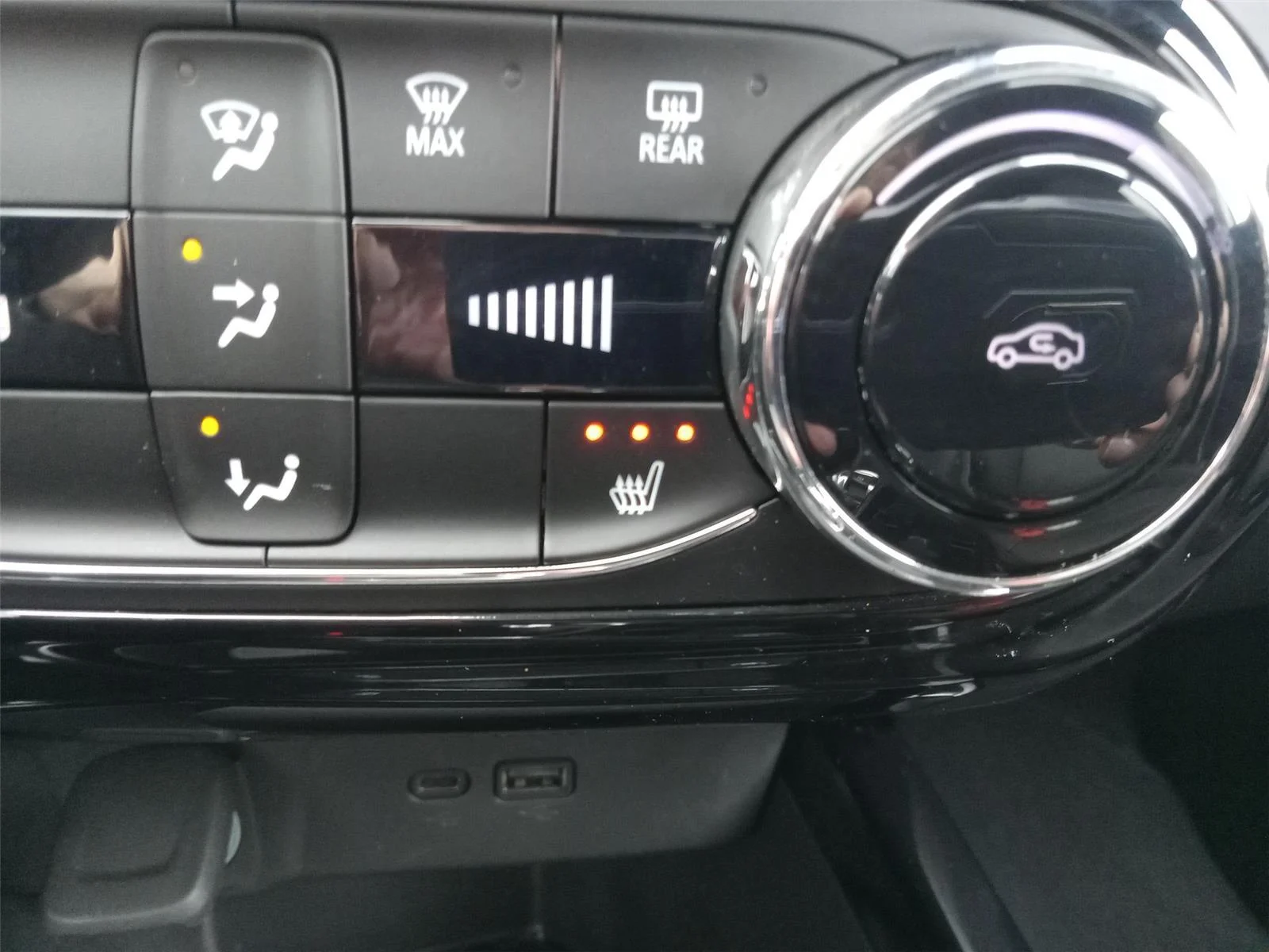 2025 Chevrolet Trax RS - Photo 20