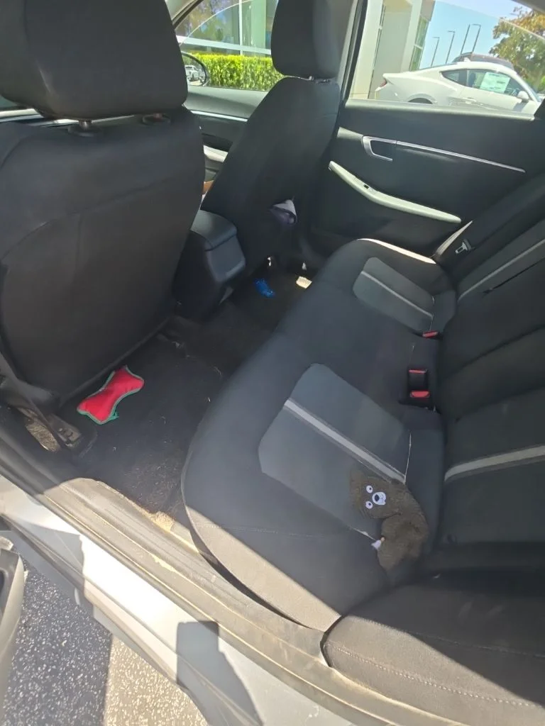 Used 2021 Silver Hyundai SE image 10