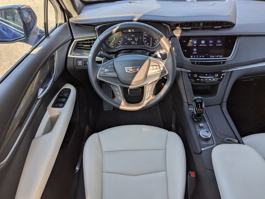 2025 Cadillac XT5 Sport - Photo 13