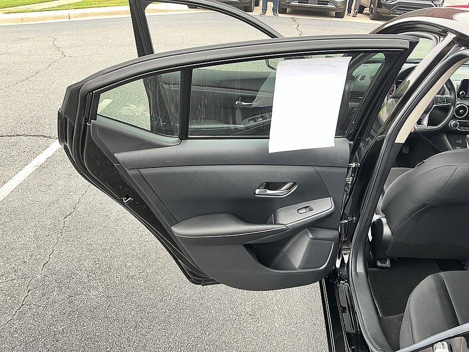 Used 2022 Super Black Nissan S image 23
