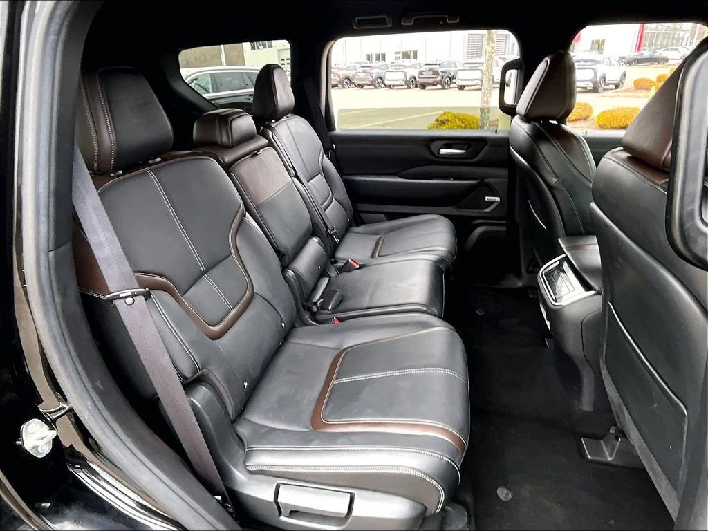 Certified Used 2025 Black Nissan SL image 16