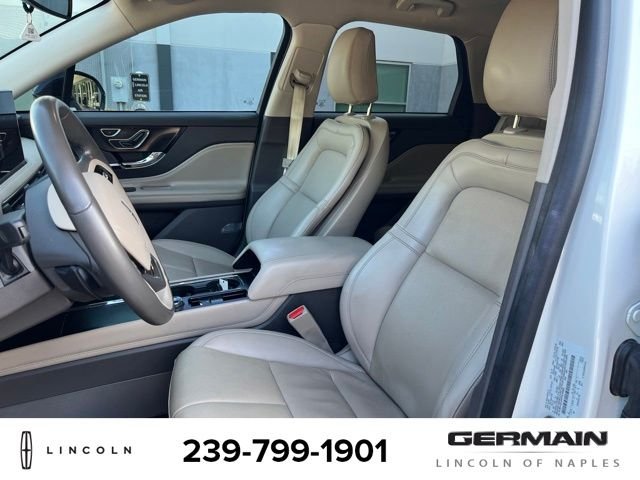 Used 2023 White Lincoln Reserve image 10