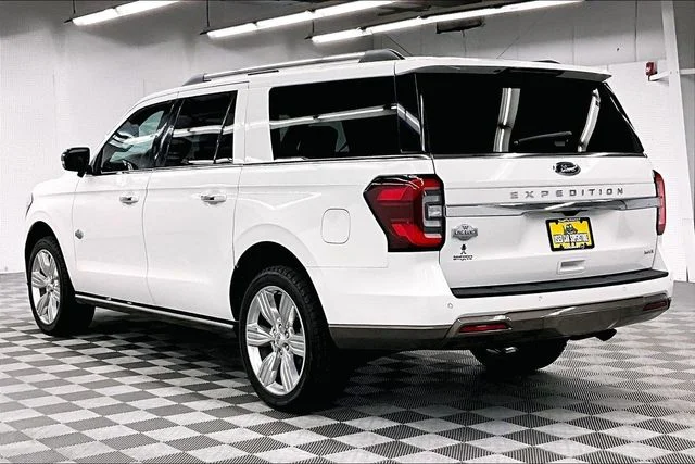 Used 2024 Star White Metallic Tri-Coat Ford King Ranch image 2