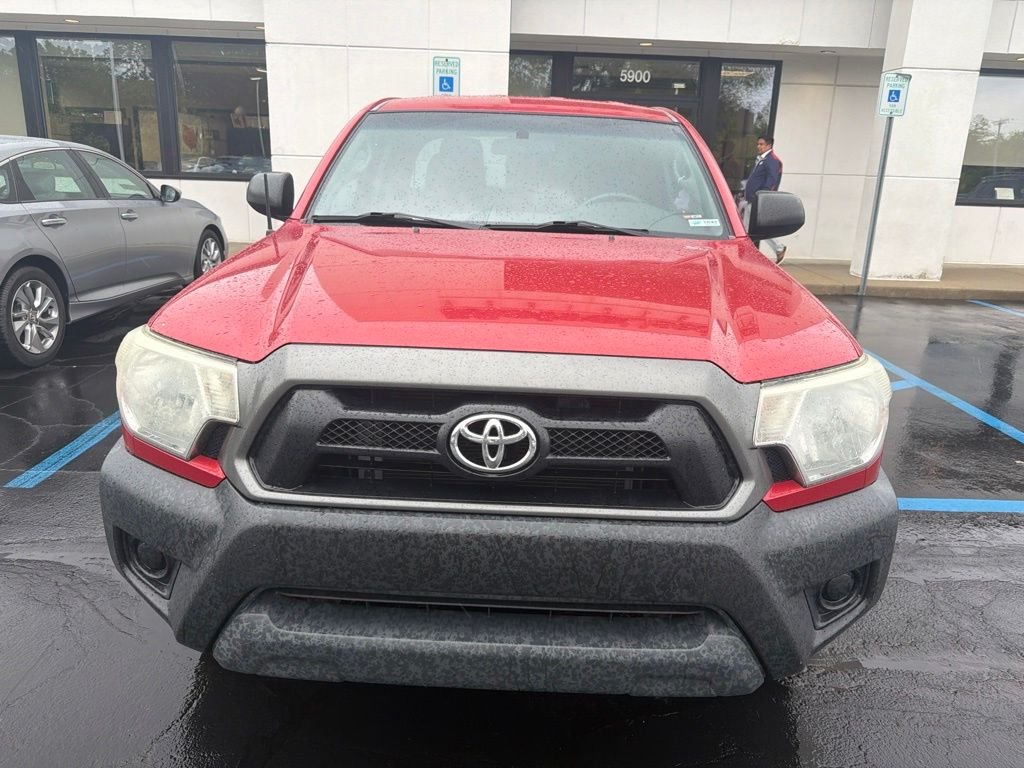 Used 2015 Red Toyota Base image 6