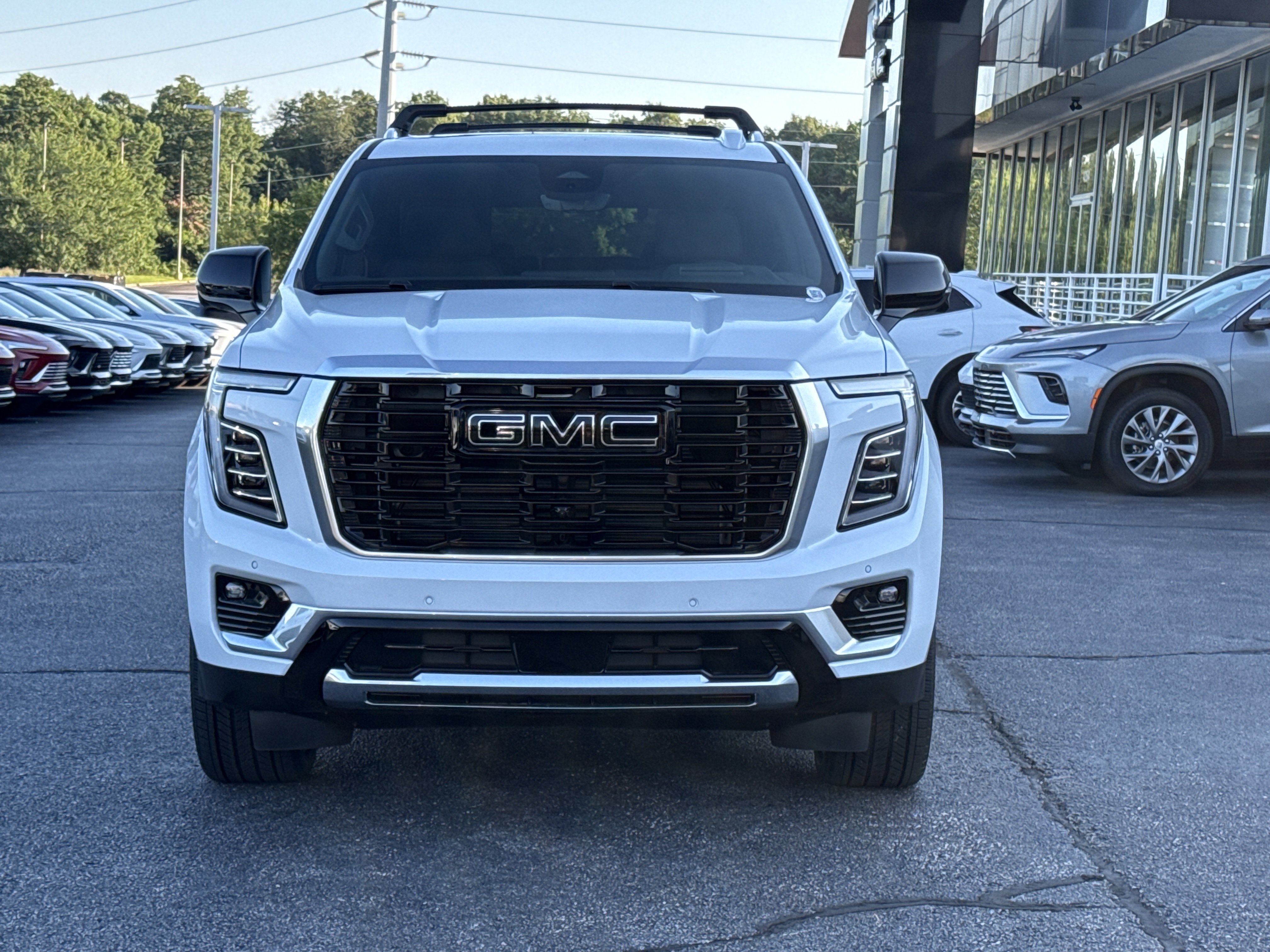 2026 GMC Yukon Denali - Photo 16