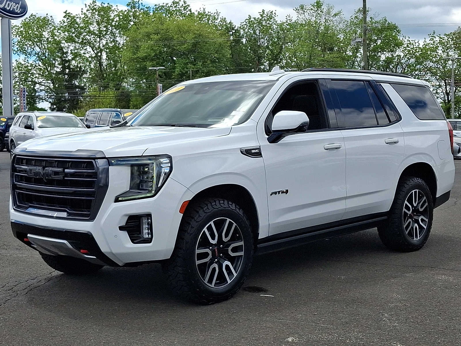 Used 2023 Summit White GMC AT4 image 3