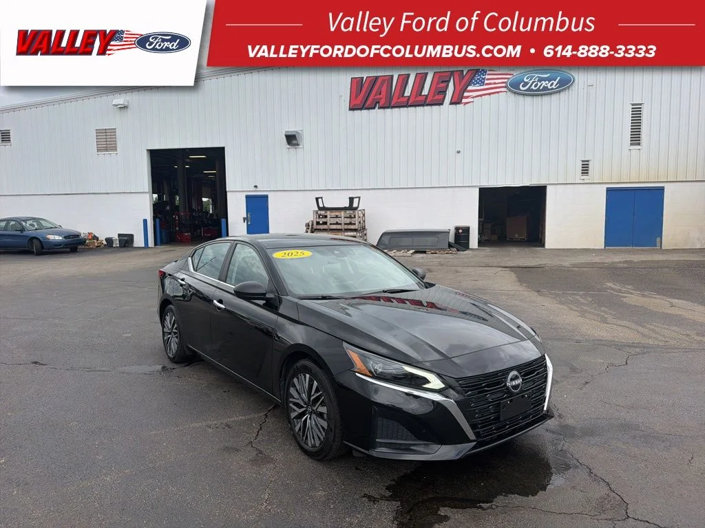 2025 Nissan Altima 2.5 SV's photo