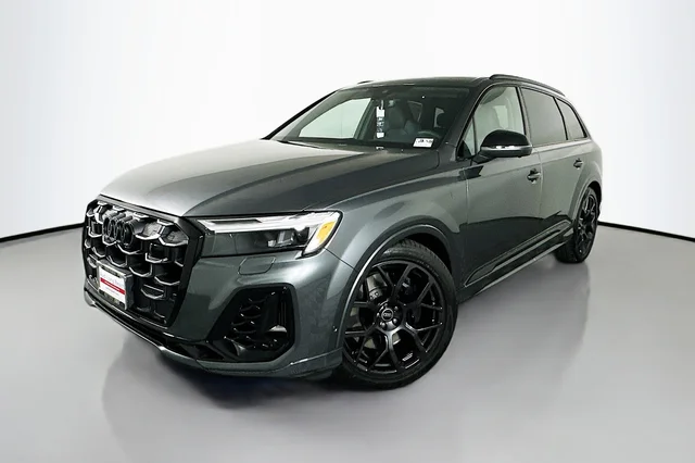 2026 Audi SQ7 Premium Plus
