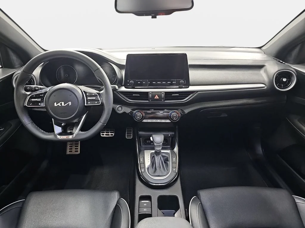 Used 2023 Gray Kia GT-Line image 10