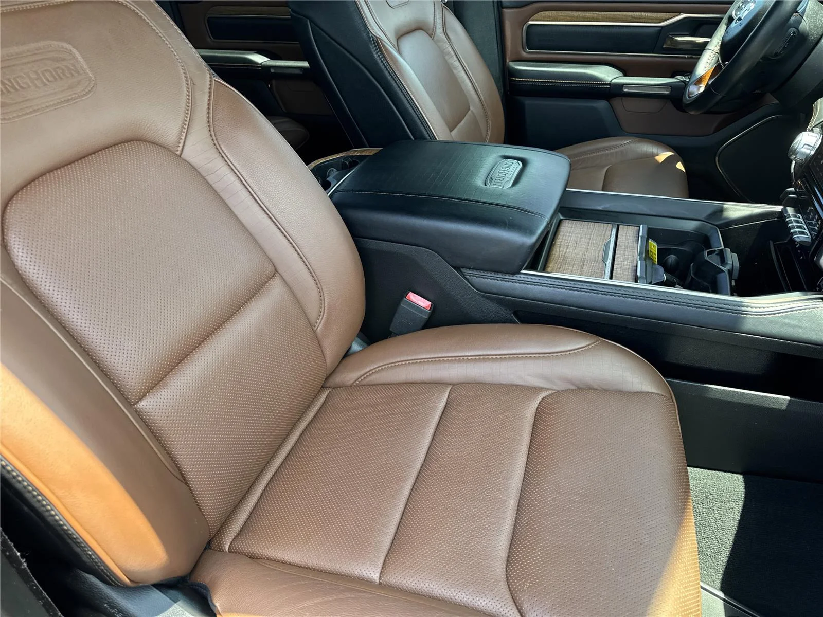 Used 2019 Diamond Black Crystal Pearlcoat Ram Longhorn image 36