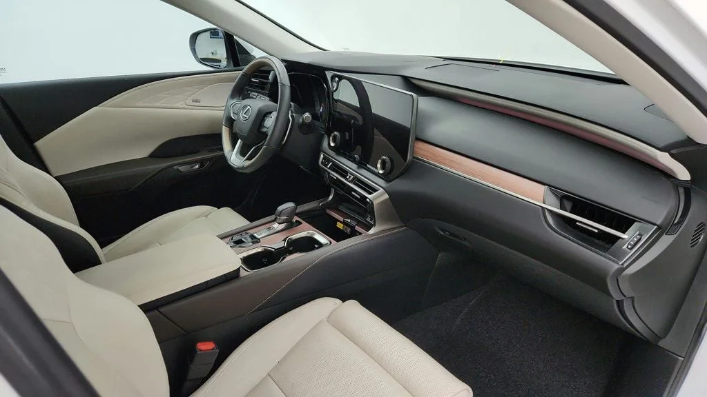 Used 2023 Eminent White Pearl Lexus RX 350h Luxury AWD w/ Mark Levinson Audio & LED Headlamps image 23