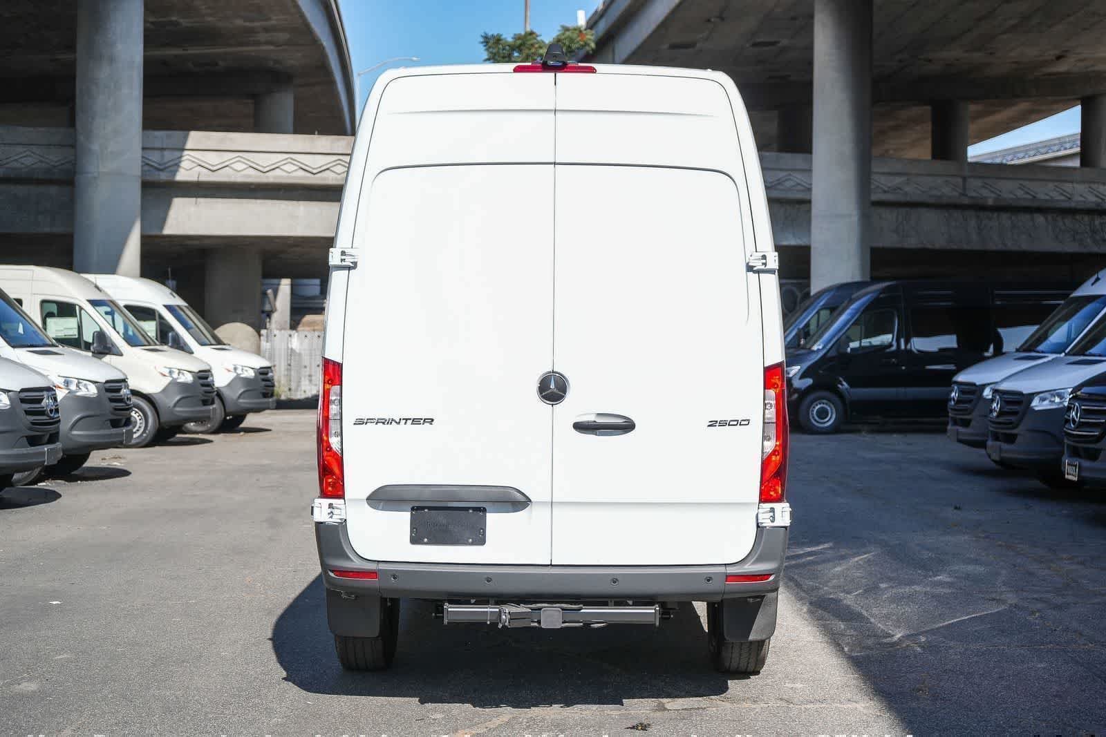 New 2026 Arctic White Mercedes-Benz Cargo 144WB High Roof RWD 2.0L I4 Diesel Turbo HO image 41