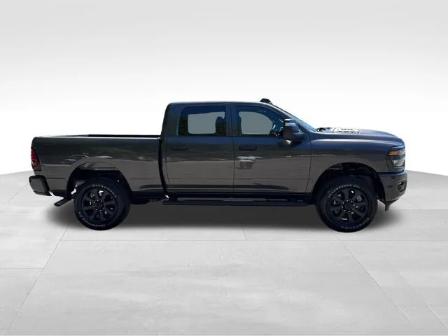 New 2026 Granite Crystal Metallic Clear-Coat Exterior Paint RAM Black Express image 8