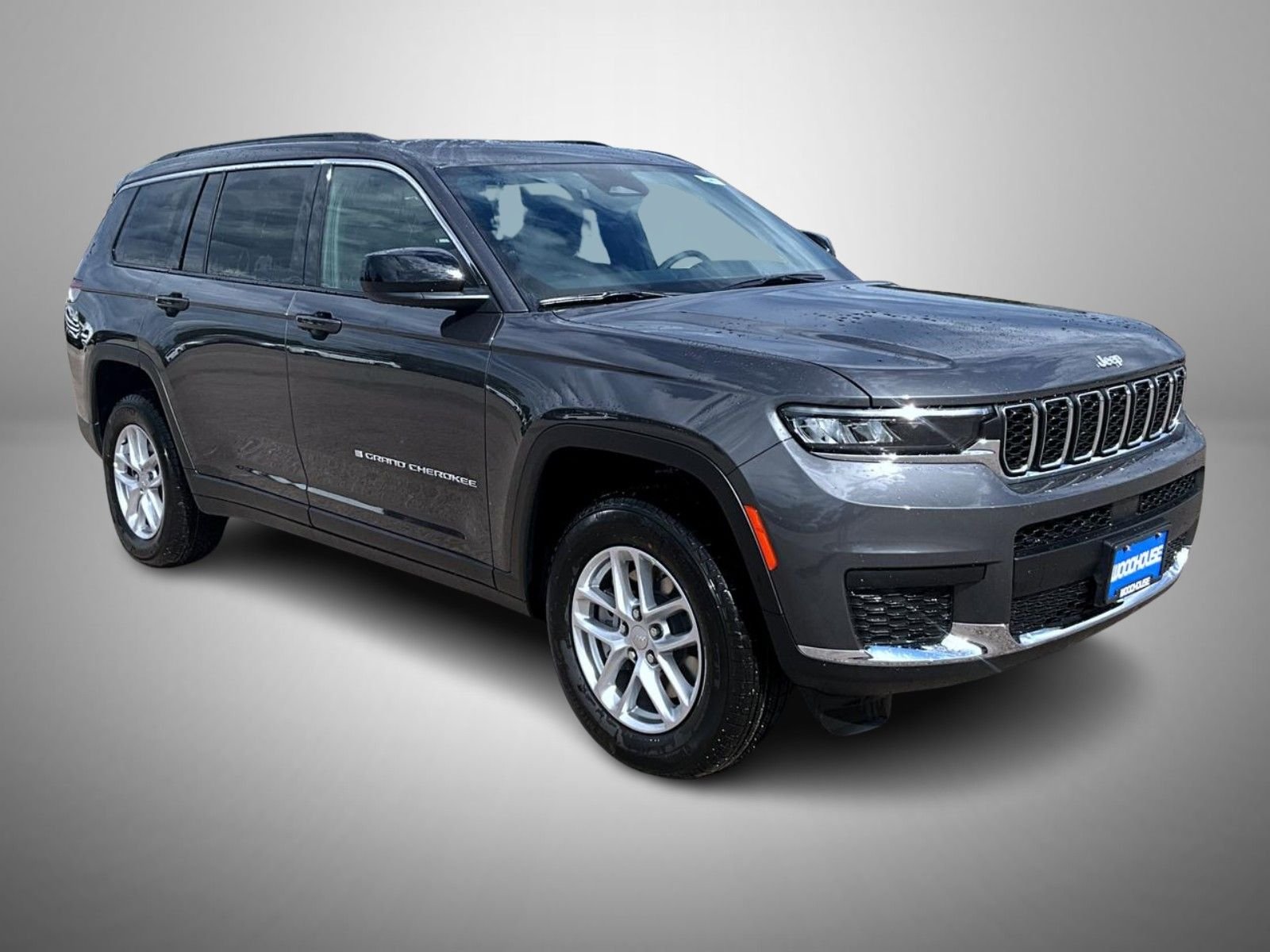 New 2026 Baltic Gray Metallic Clear-Coat Exterior Paint Jeep Laredo image 3
