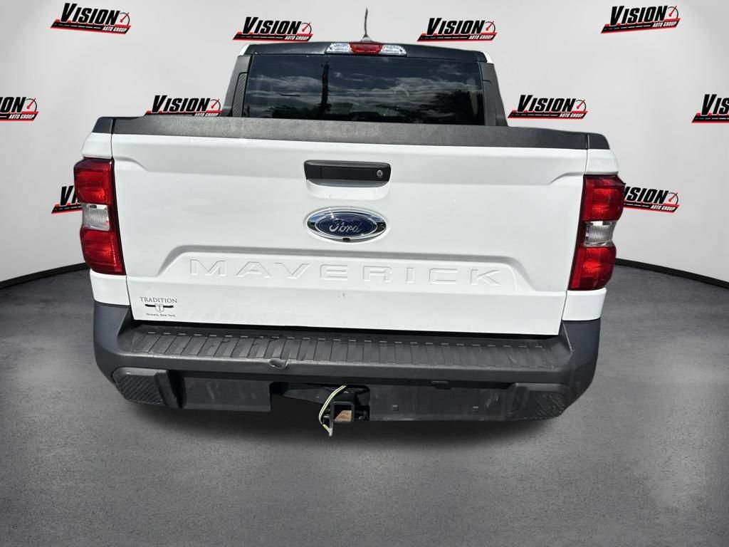 Used 2024 White Ford XL image 6